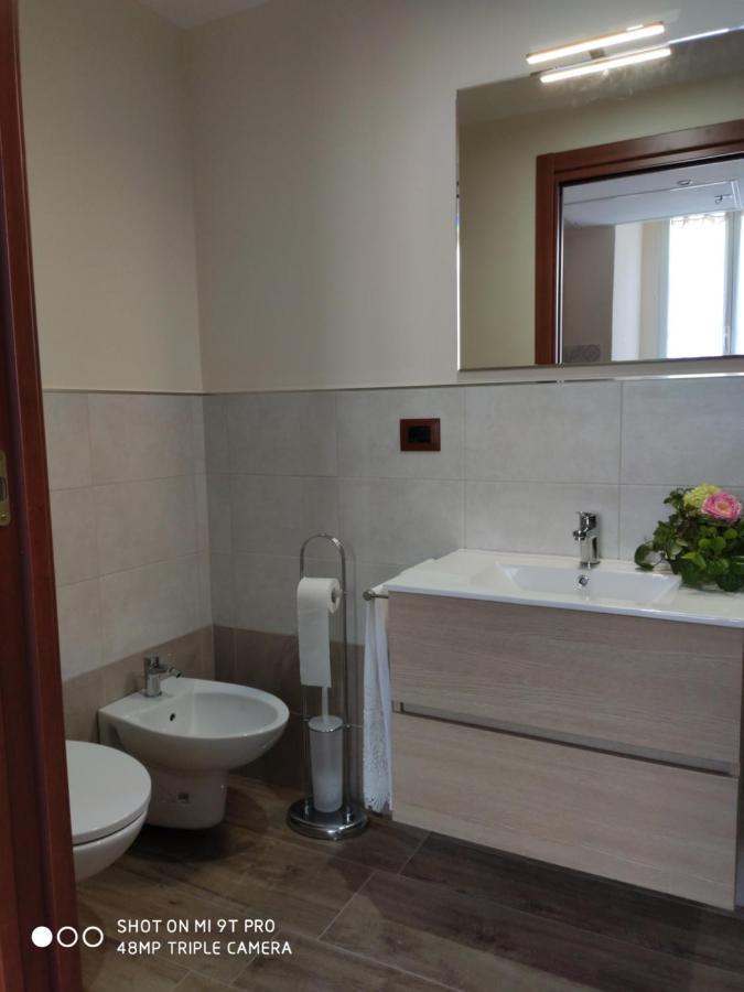La Casa Delle Sorprese Apartment Trani Bagian luar foto