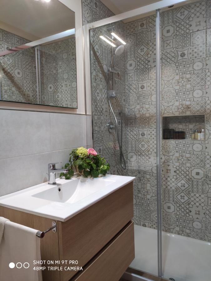 La Casa Delle Sorprese Apartment Trani Bagian luar foto