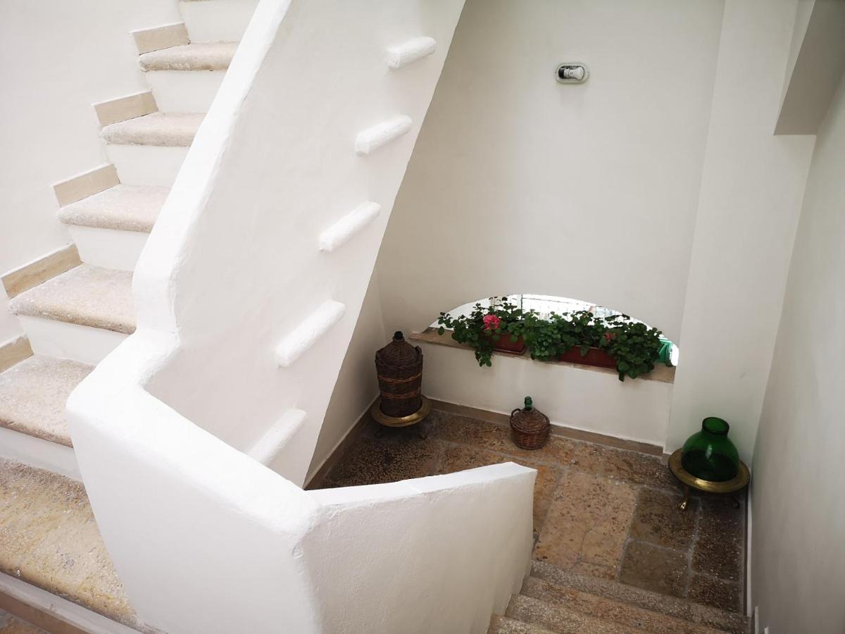 La Casa Delle Sorprese Apartment Trani Bagian luar foto
